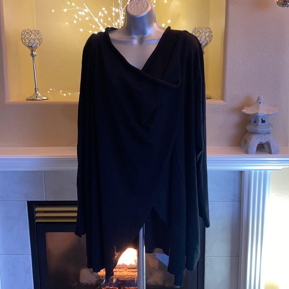 NWT Women’s plus size 4X black wrap sweater